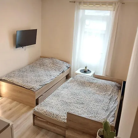 Near Old Town Apartman